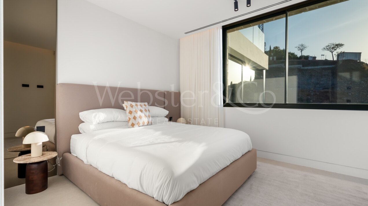 Villa Jade - Rare Opportunity in Marbella East