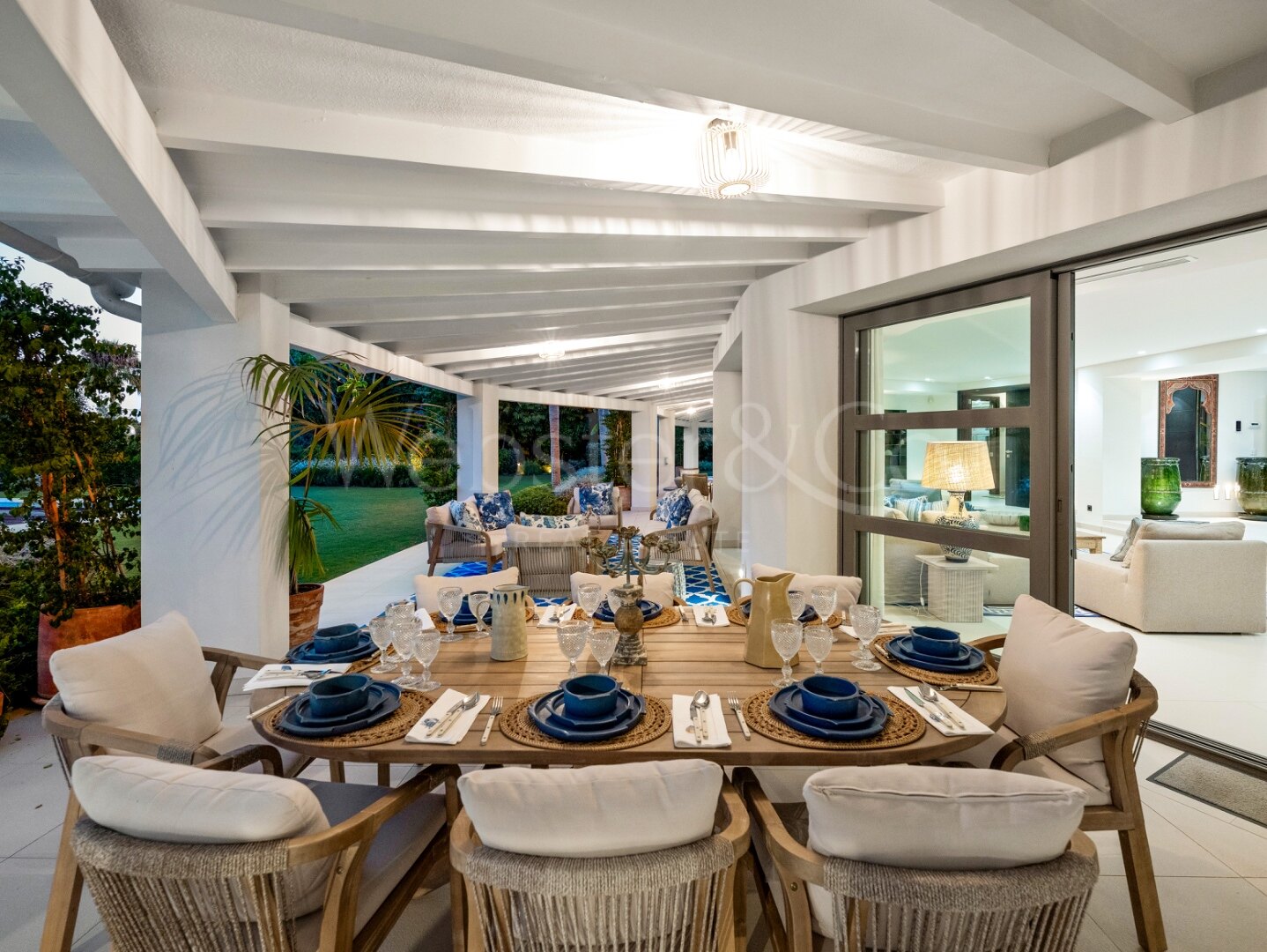 The Cerquilla Gardens - A Timeless Villa, Nueva Andalucia