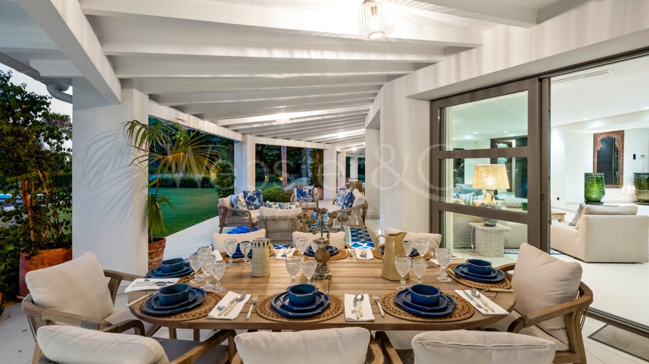 The Cerquilla Gardens - A Timeless Villa, Nueva Andalucia