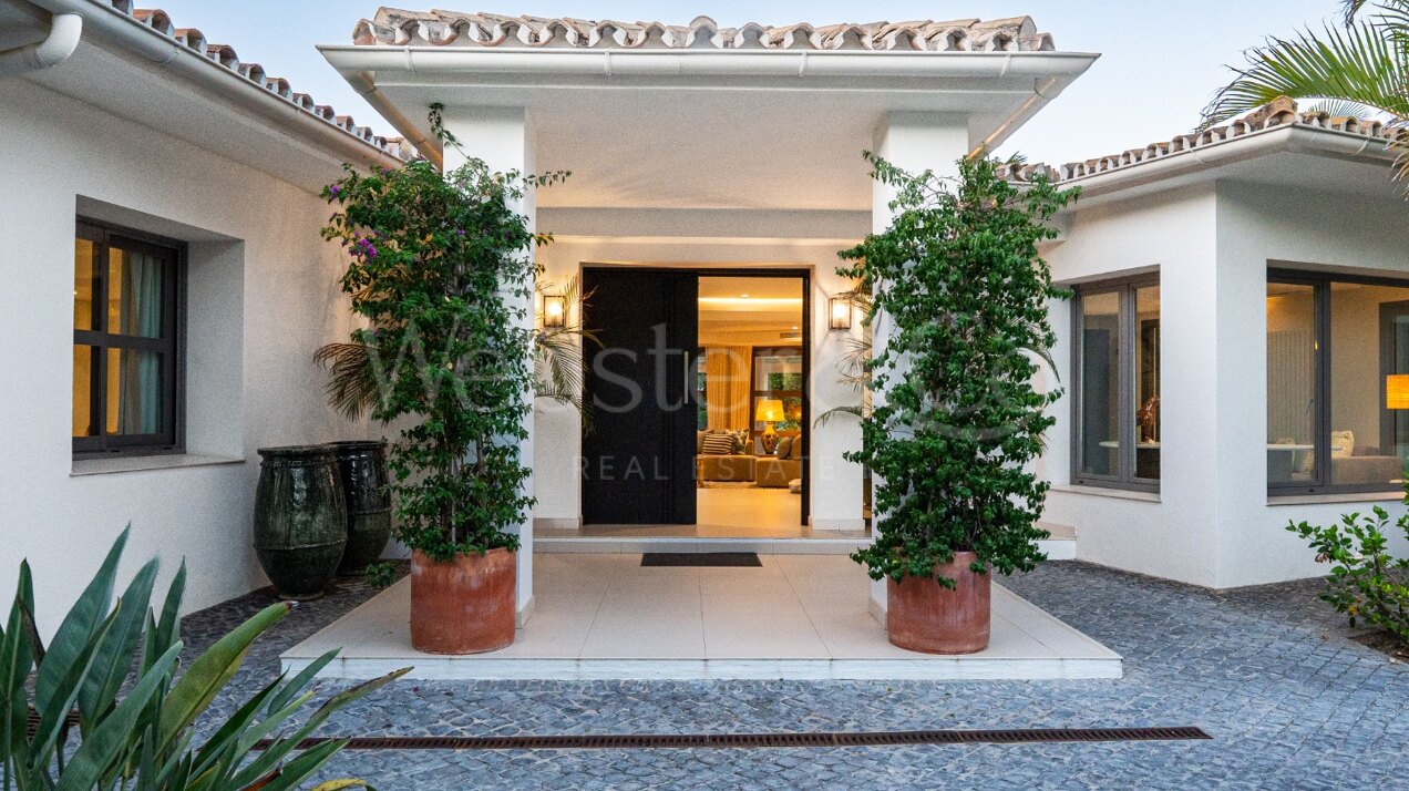 The Cerquilla Gardens - A Timeless Villa, Nueva Andalucia