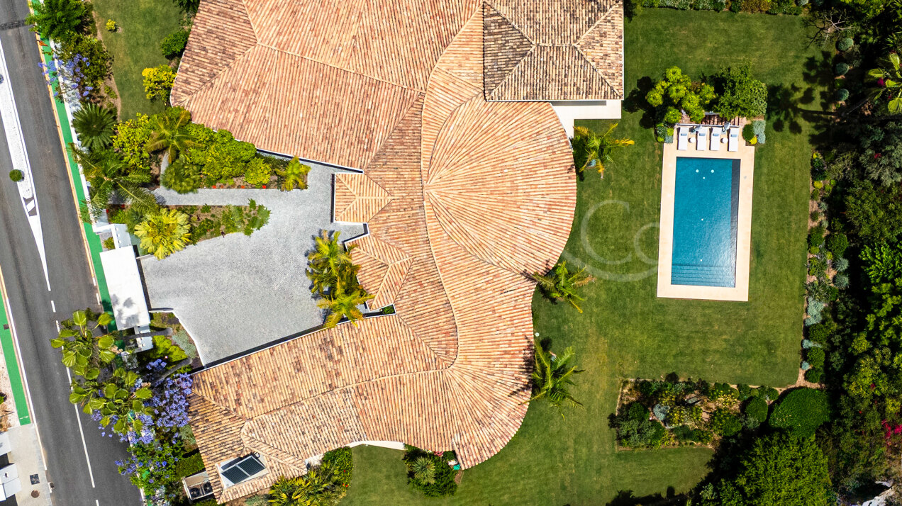 The Cerquilla Gardens - A Timeless Villa, Nueva Andalucia