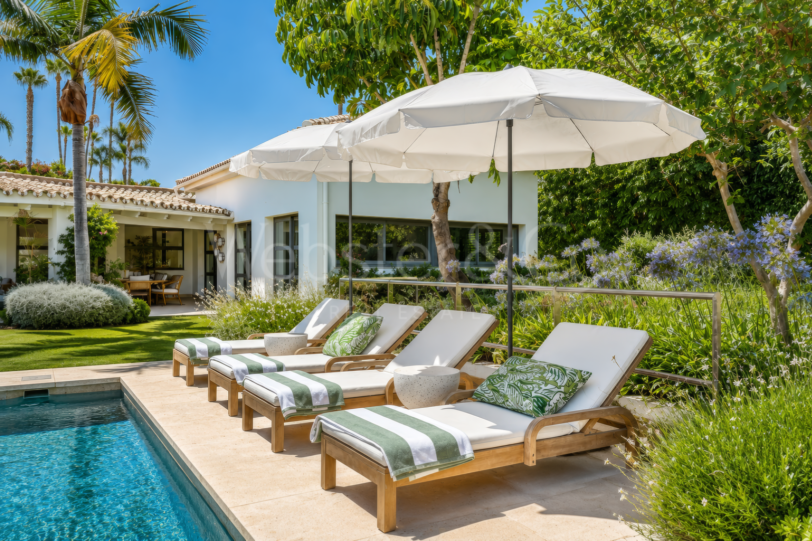 The Cerquilla Gardens - Una Villa Atemporal, Nueva Andalucía