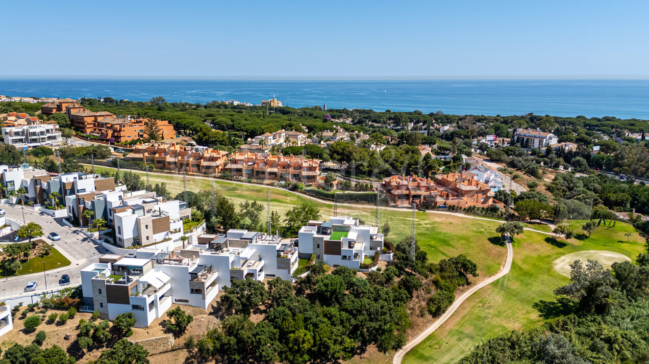 Apartment Nirvana - Golf Front Luxury, Cabopino