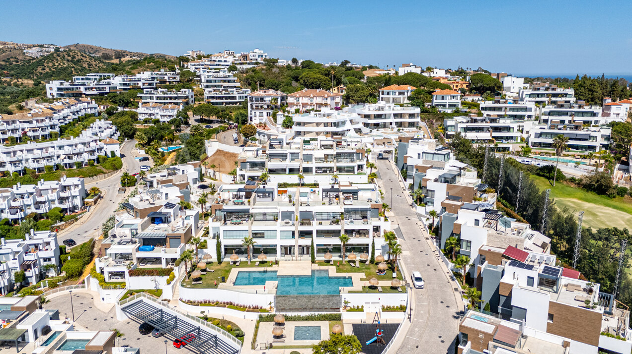 Apartment Nirvana - Golf Front Luxury, Cabopino