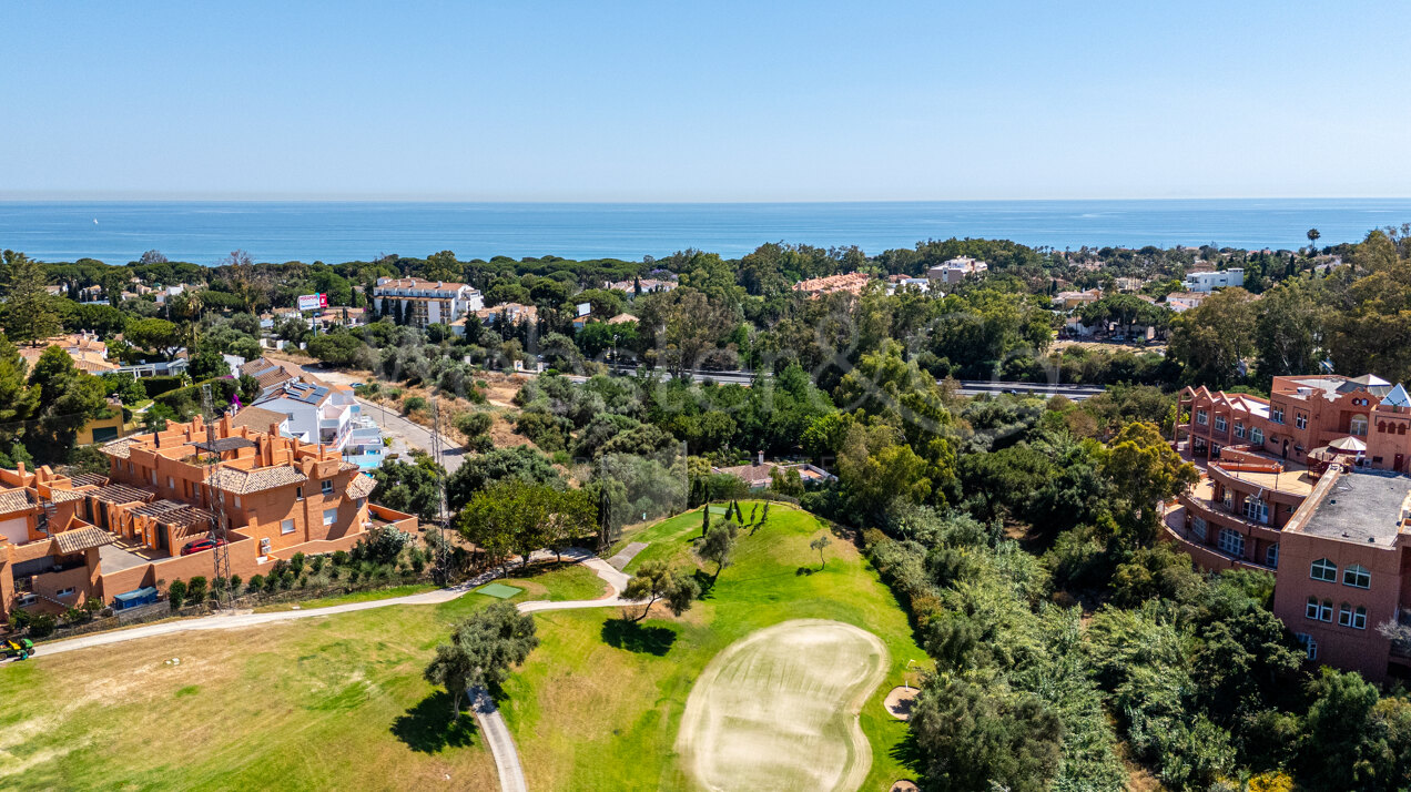 Apartment Nirvana - Golf Front Luxury, Cabopino
