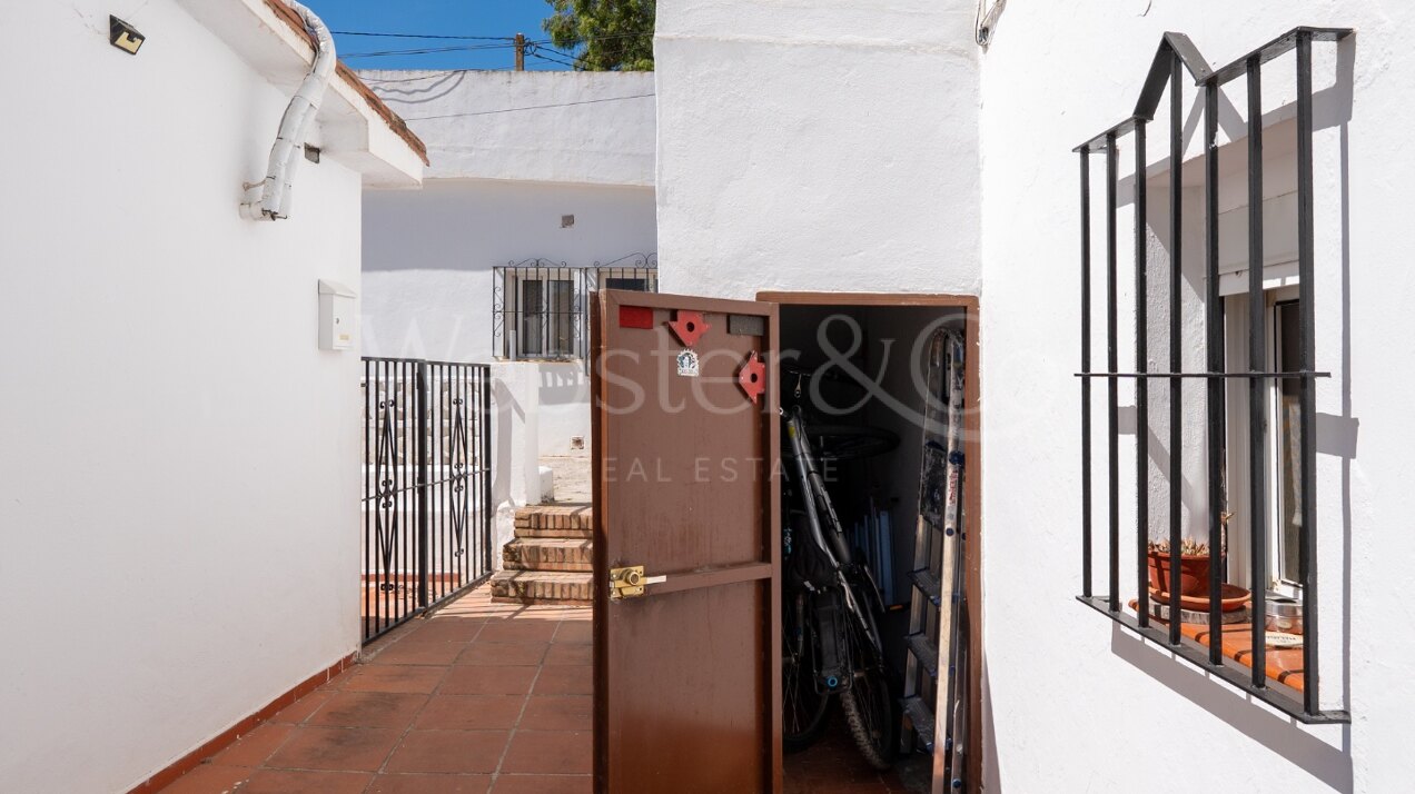 Apartment The Woods - Secluded Renovation Project, Elviria