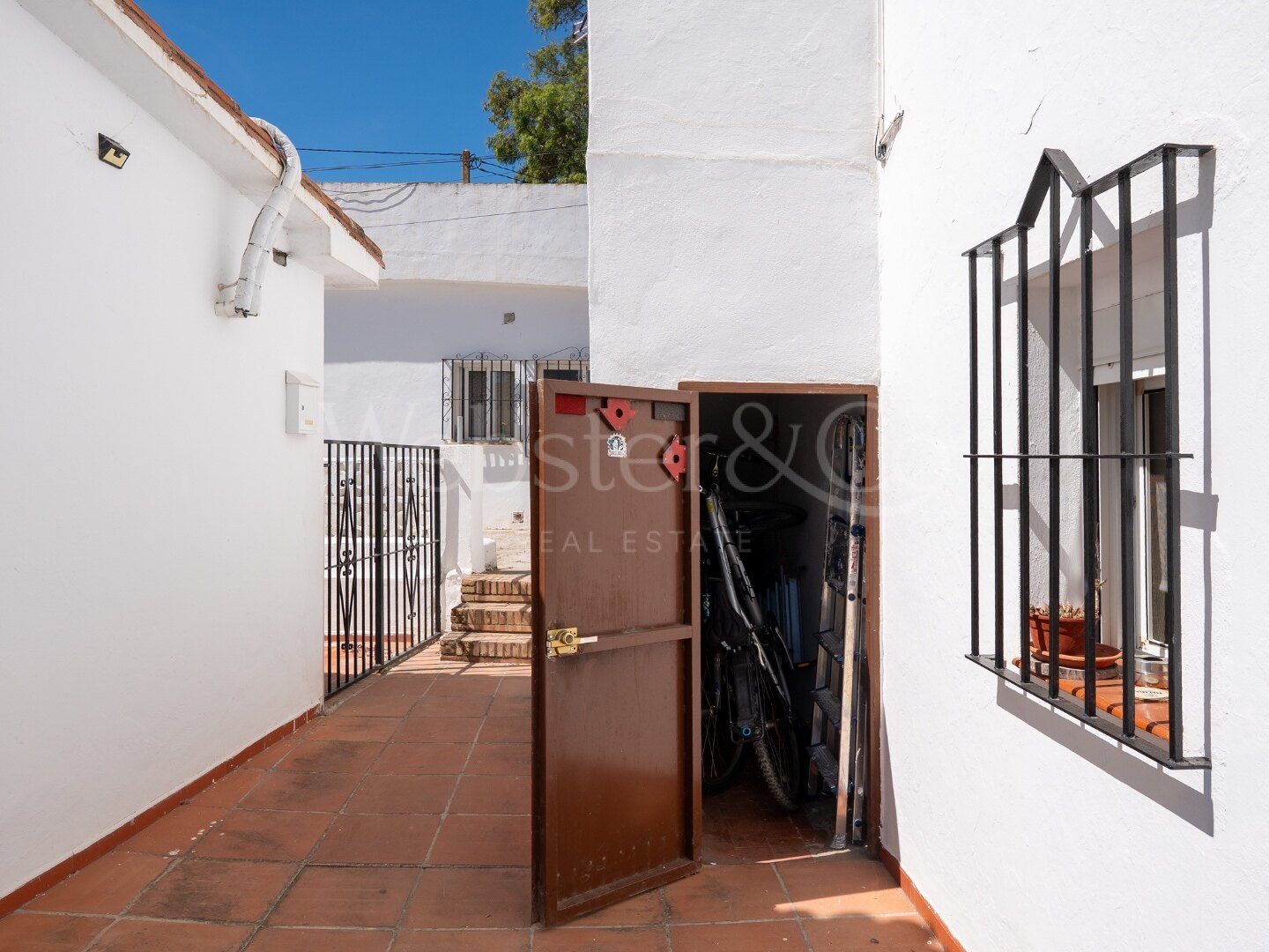 Apartment The Woods - Secluded Renovation Project, Elviria