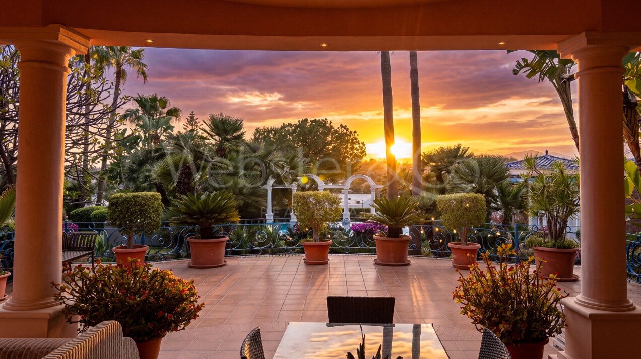 Aloha Palace - Opulent Villa in Nueva Andalucia