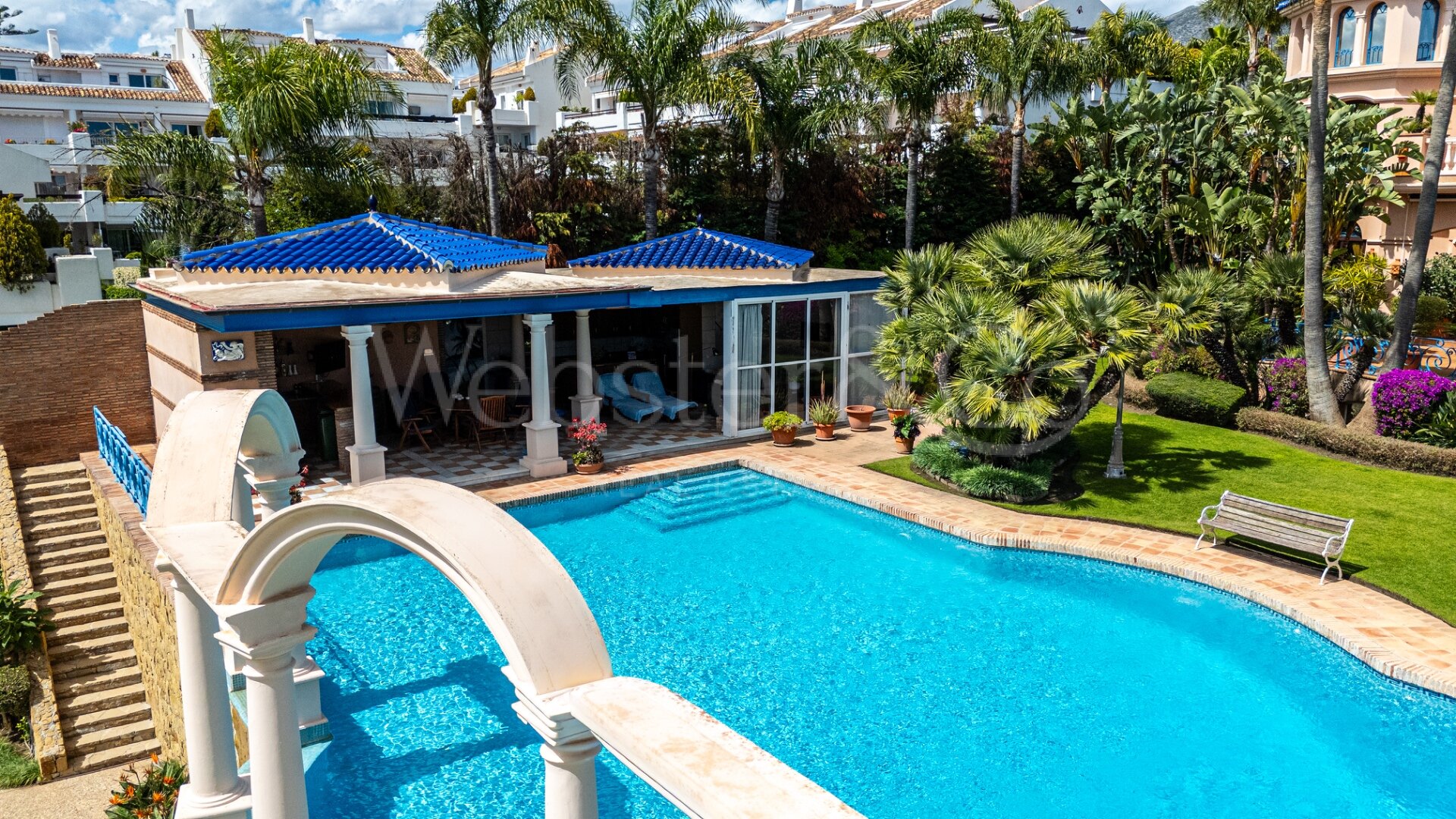 Aloha Palace - Opulent Villa in Nueva Andalucia