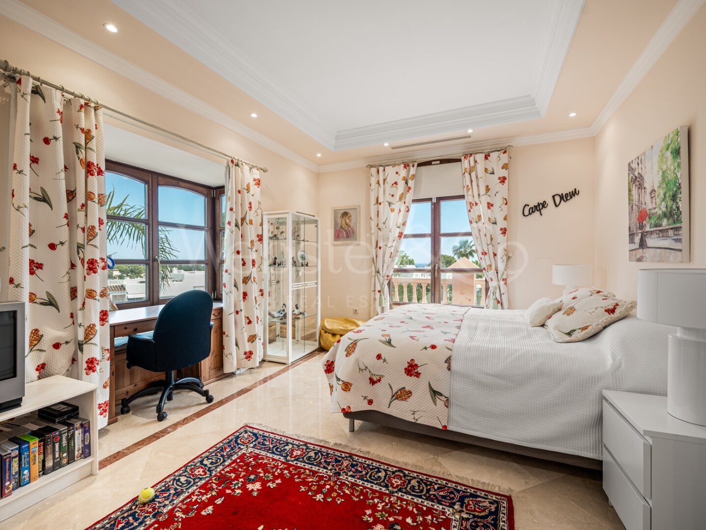 Aloha Palace - Opulent Villa in Nueva Andalucia