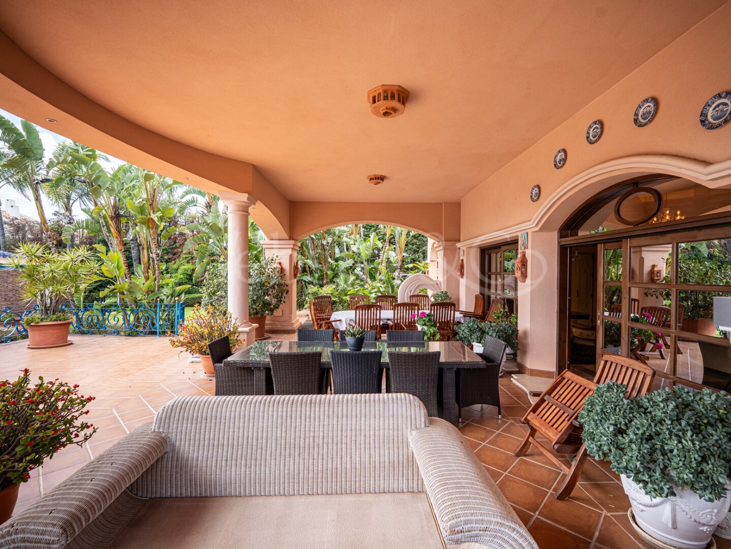 Aloha Palace - Opulent Villa in Nueva Andalucia