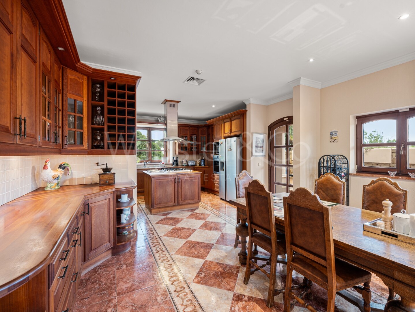 Aloha Palace - Opulent Villa in Nueva Andalucia