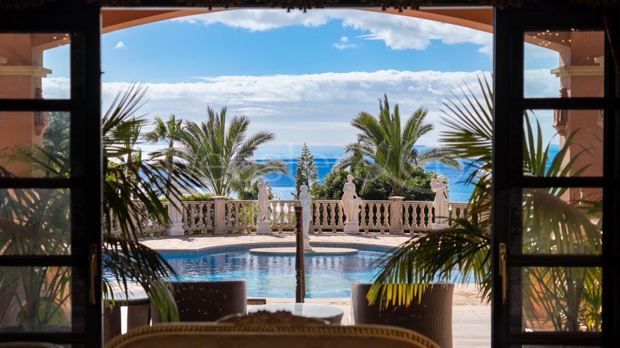 Casa Medusa - Luxurious Property in Sierra Blanca