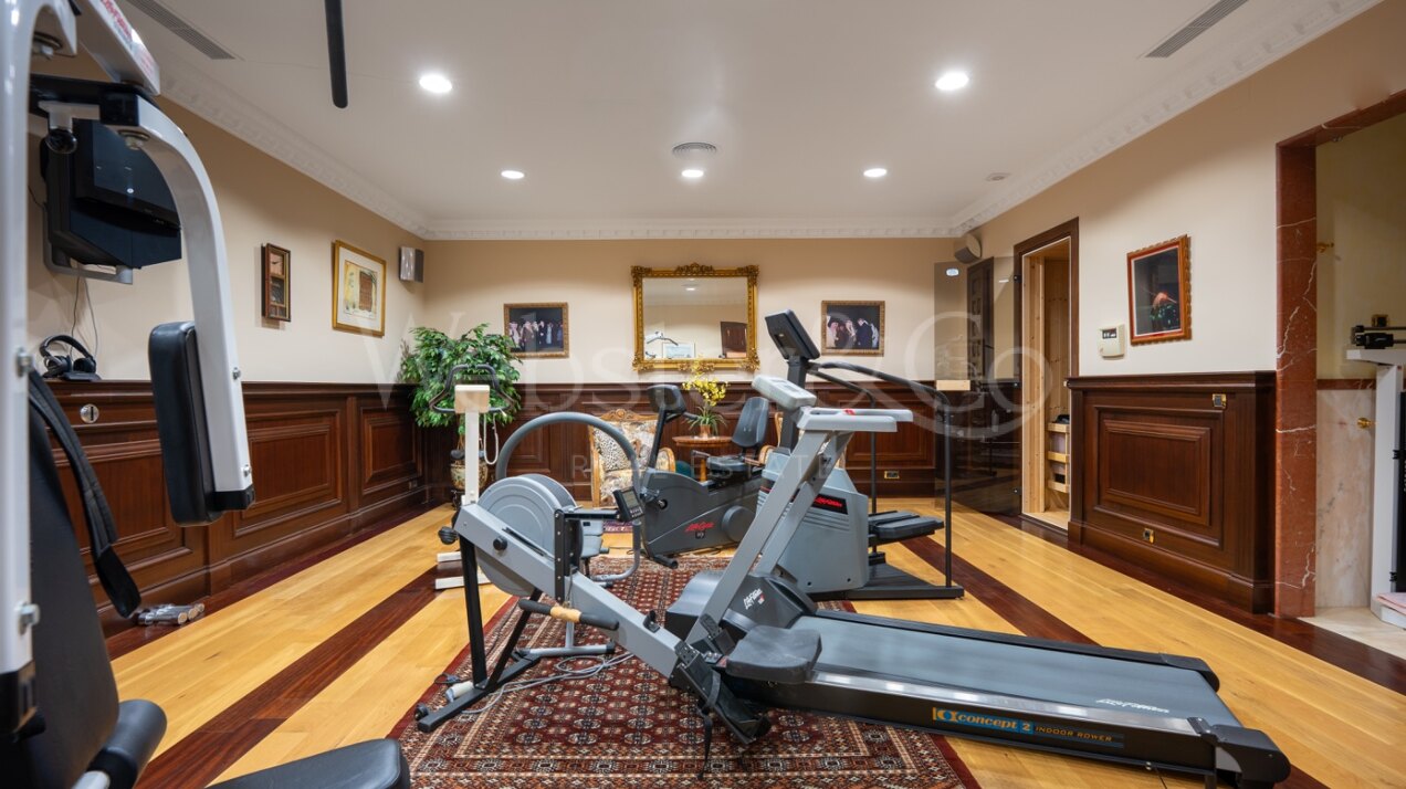 Casa Medusa - Luxurious Property in Sierra Blanca