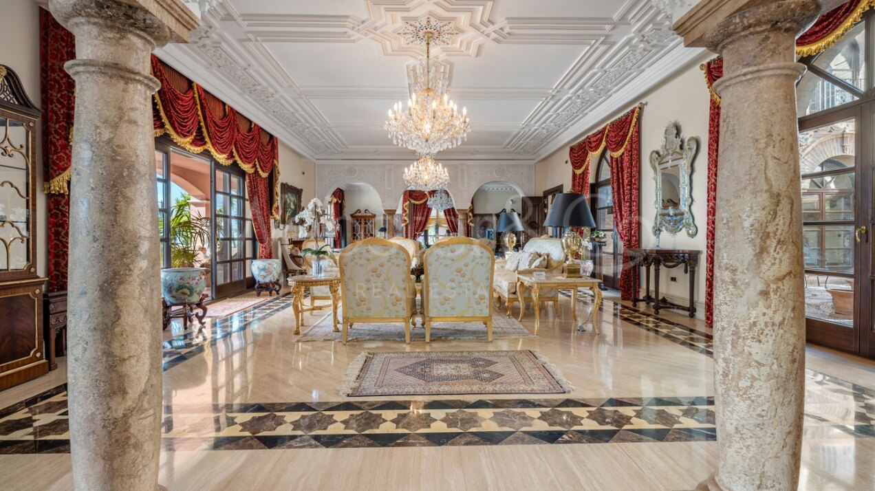 Casa Medusa - Luxurious Property in Sierra Blanca