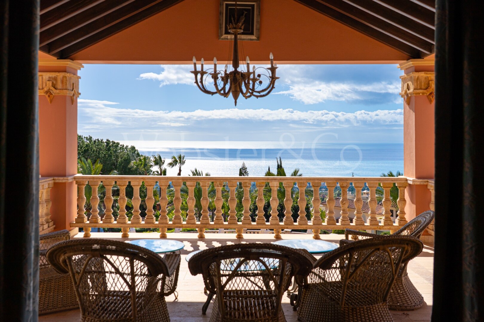 Casa Medusa - Luxurious Property in Sierra Blanca