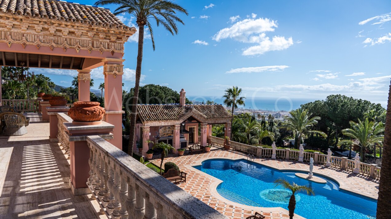 Casa Medusa - Luxurious Property in Sierra Blanca