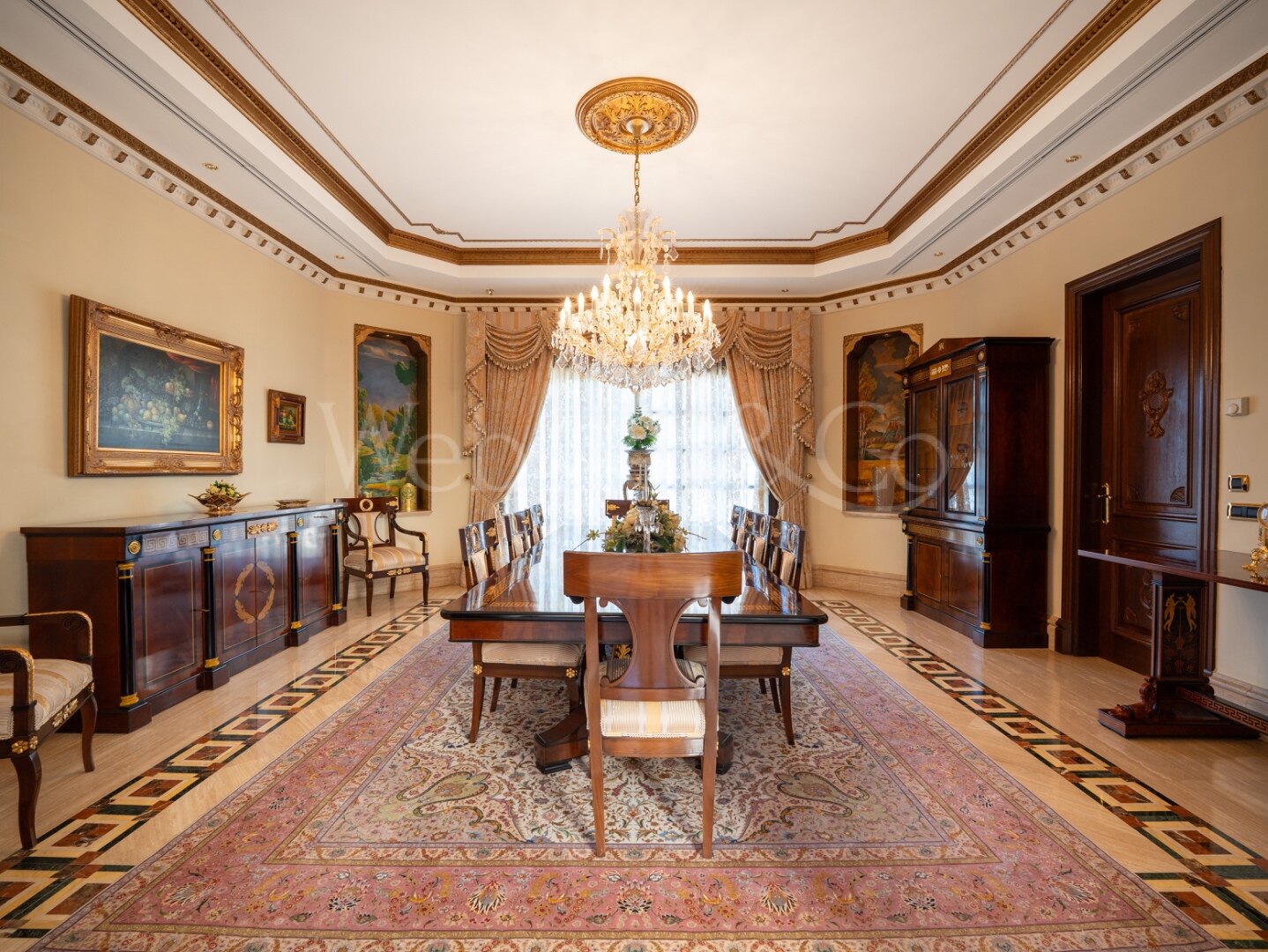 Casa Medusa - Luxurious Property in Sierra Blanca