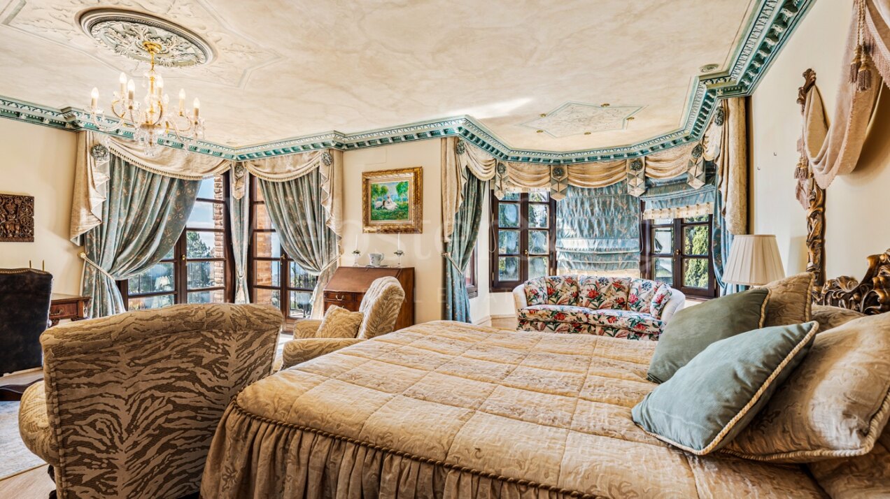 Casa Medusa - Luxurious Property in Sierra Blanca