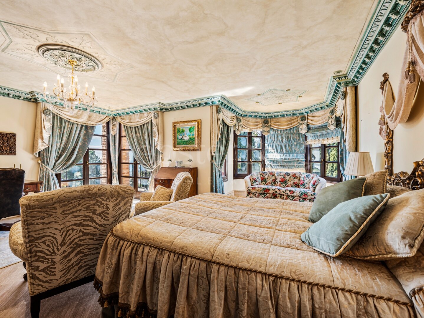 Casa Medusa - Luxurious Property in Sierra Blanca