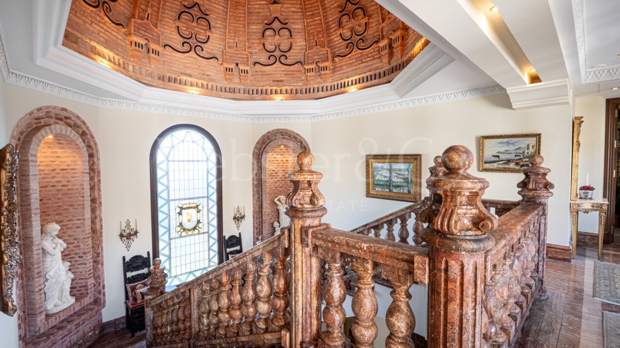 Casa Medusa - Luxurious Property in Sierra Blanca