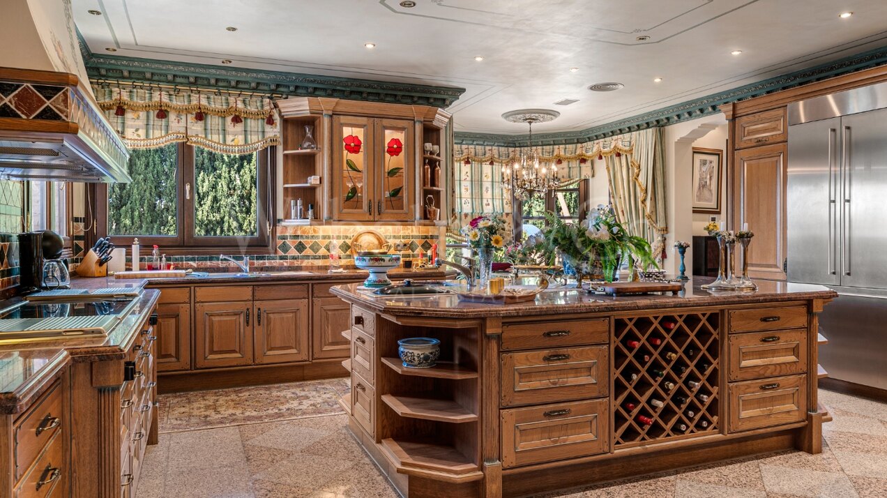 Casa Medusa - Luxurious Property in Sierra Blanca