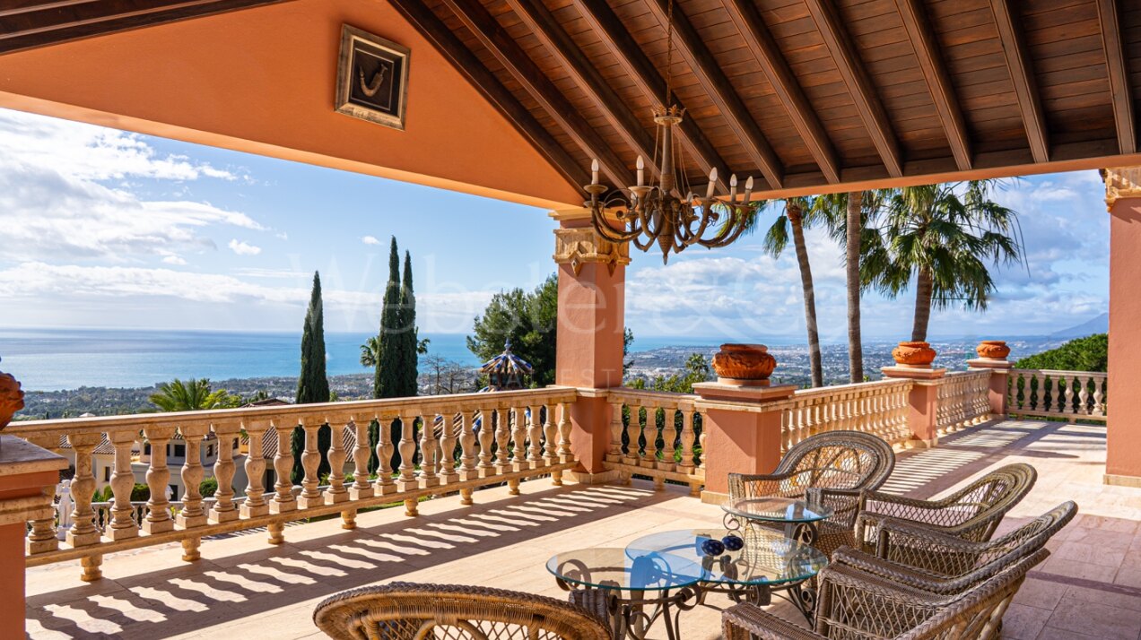 Casa Medusa - Luxurious Property in Sierra Blanca