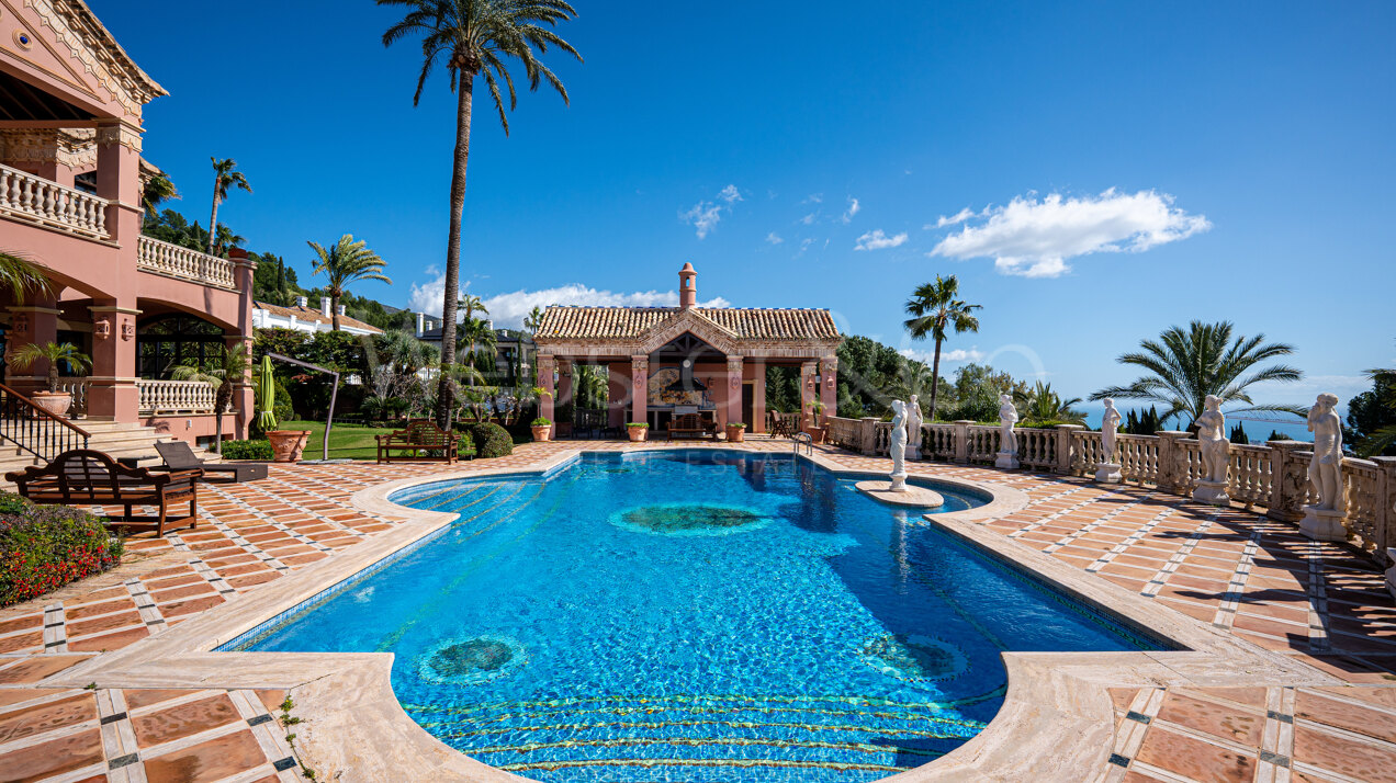 Casa Medusa - Luxurious Property in Sierra Blanca