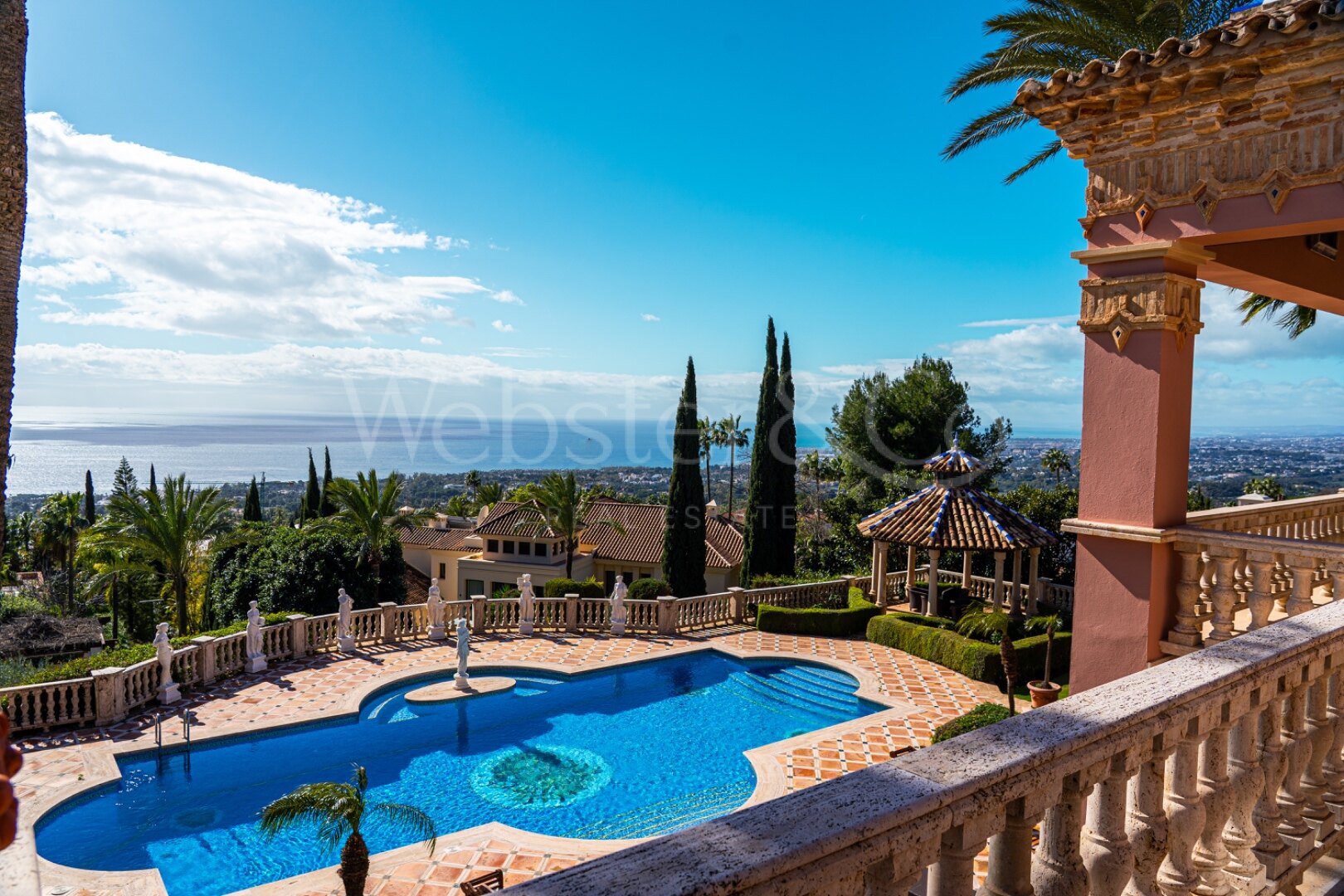 Casa Medusa - Luxurious Property in Sierra Blanca