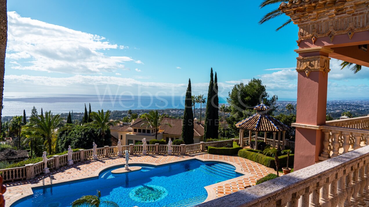 Casa Medusa - Luxurious Property in Sierra Blanca