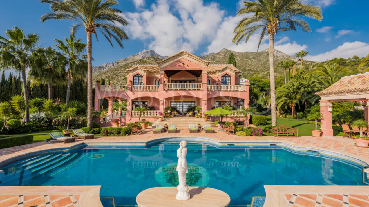 Casa Medusa - Luxurious Property in Sierra Blanca