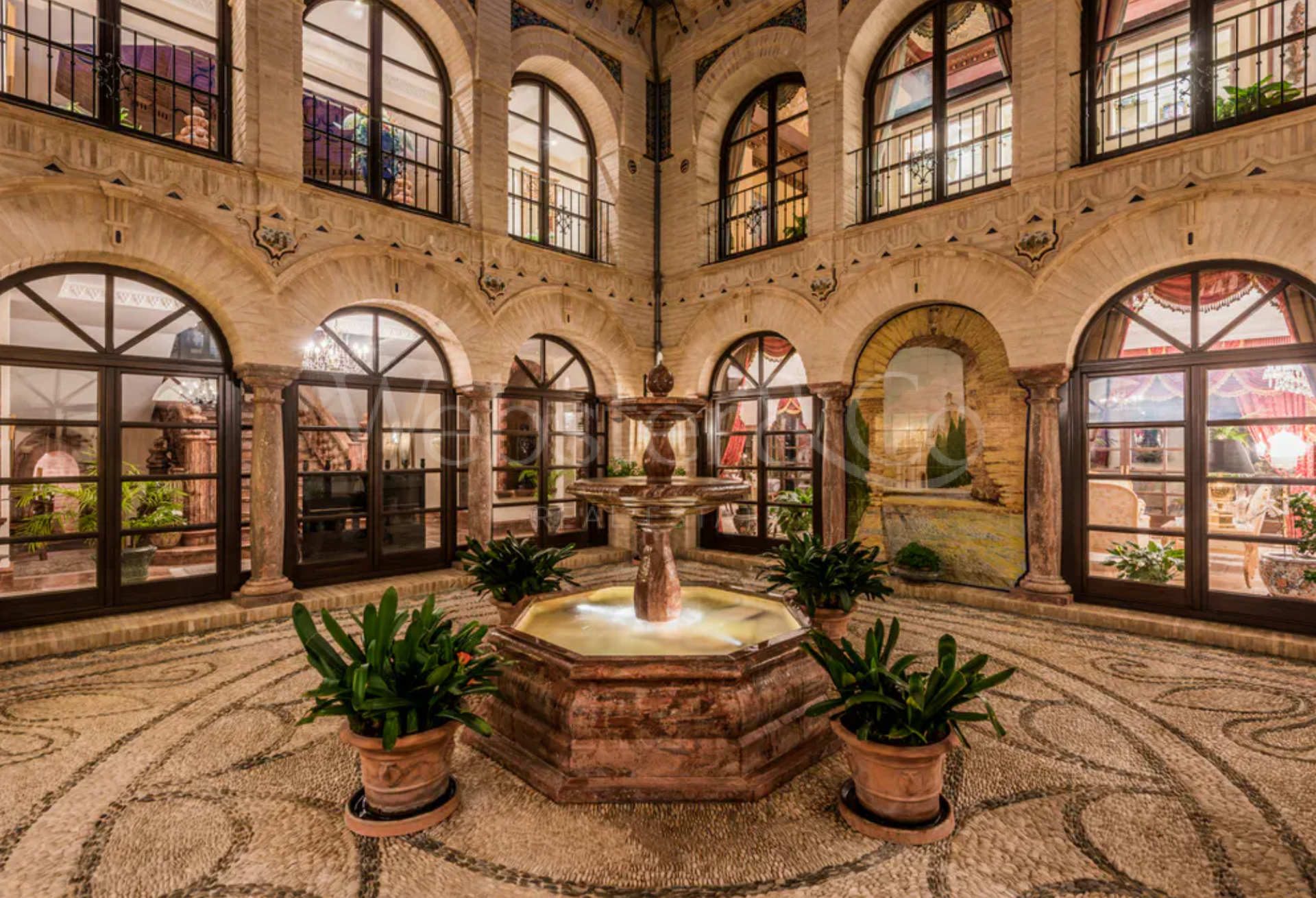 Casa Medusa - Luxurious Property in Sierra Blanca