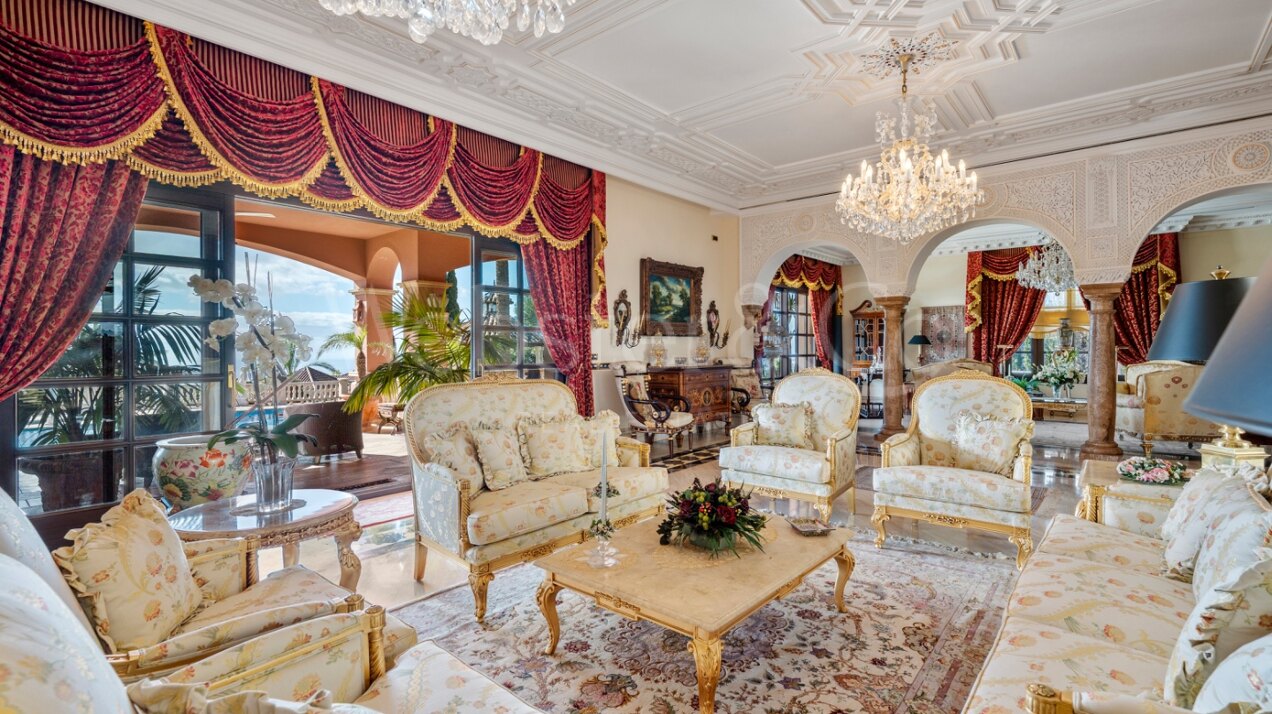 Casa Medusa - Luxurious Property in Sierra Blanca