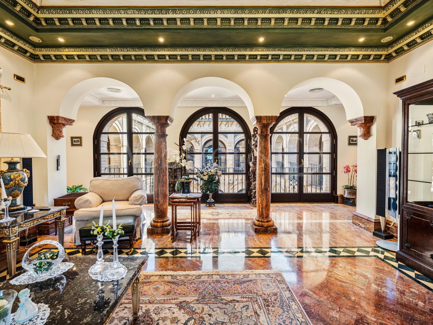 Casa Medusa - Luxurious Property in Sierra Blanca