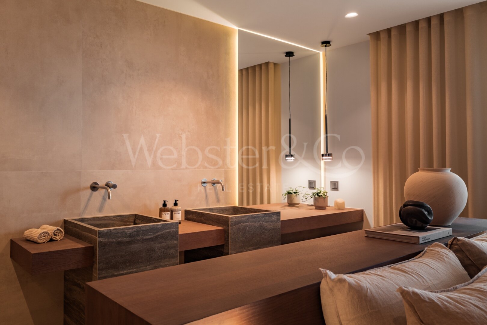 Casa Suma - Renovated Luxury in Altos de Aloha