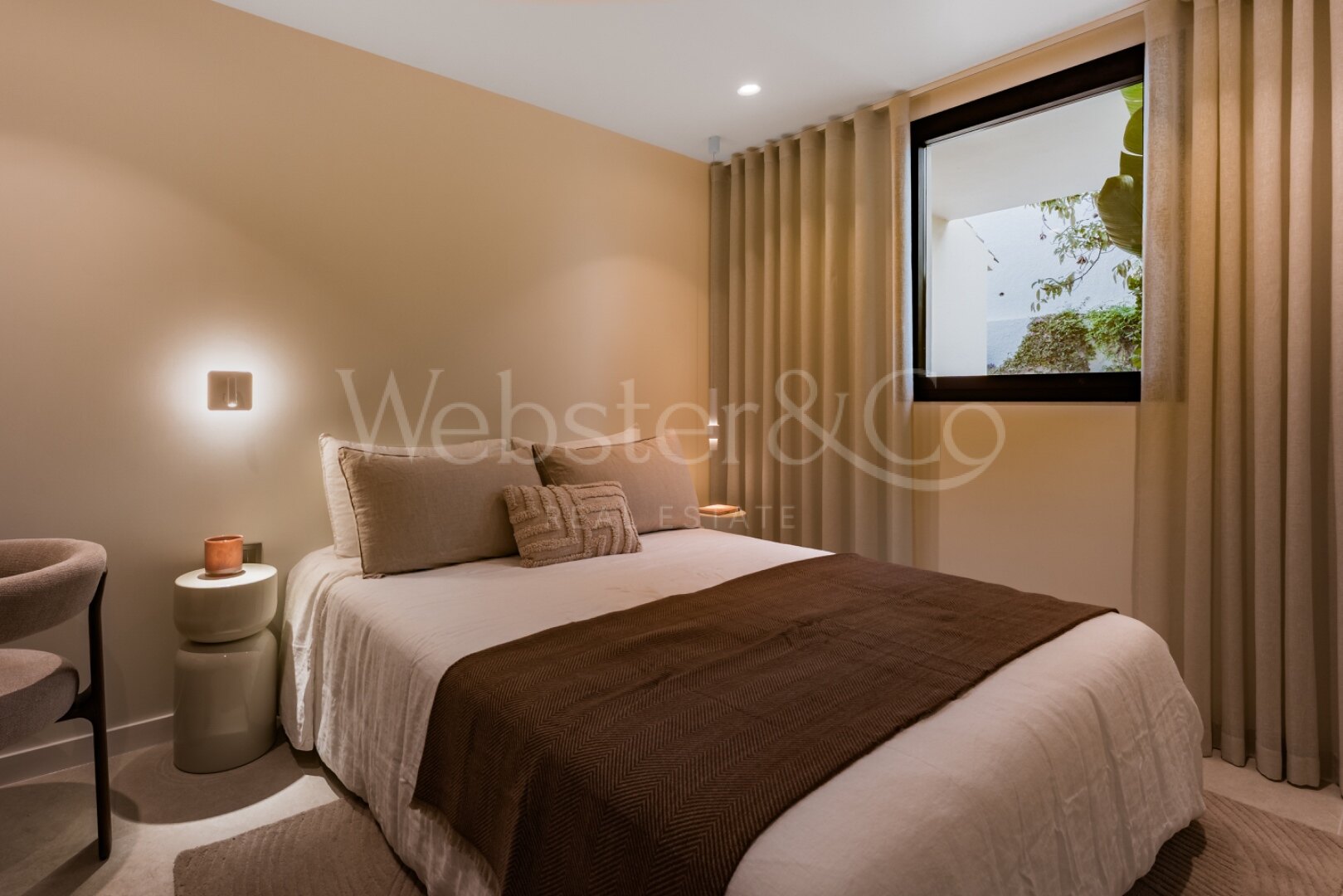 Casa Suma - Renovated Luxury in Altos de Aloha