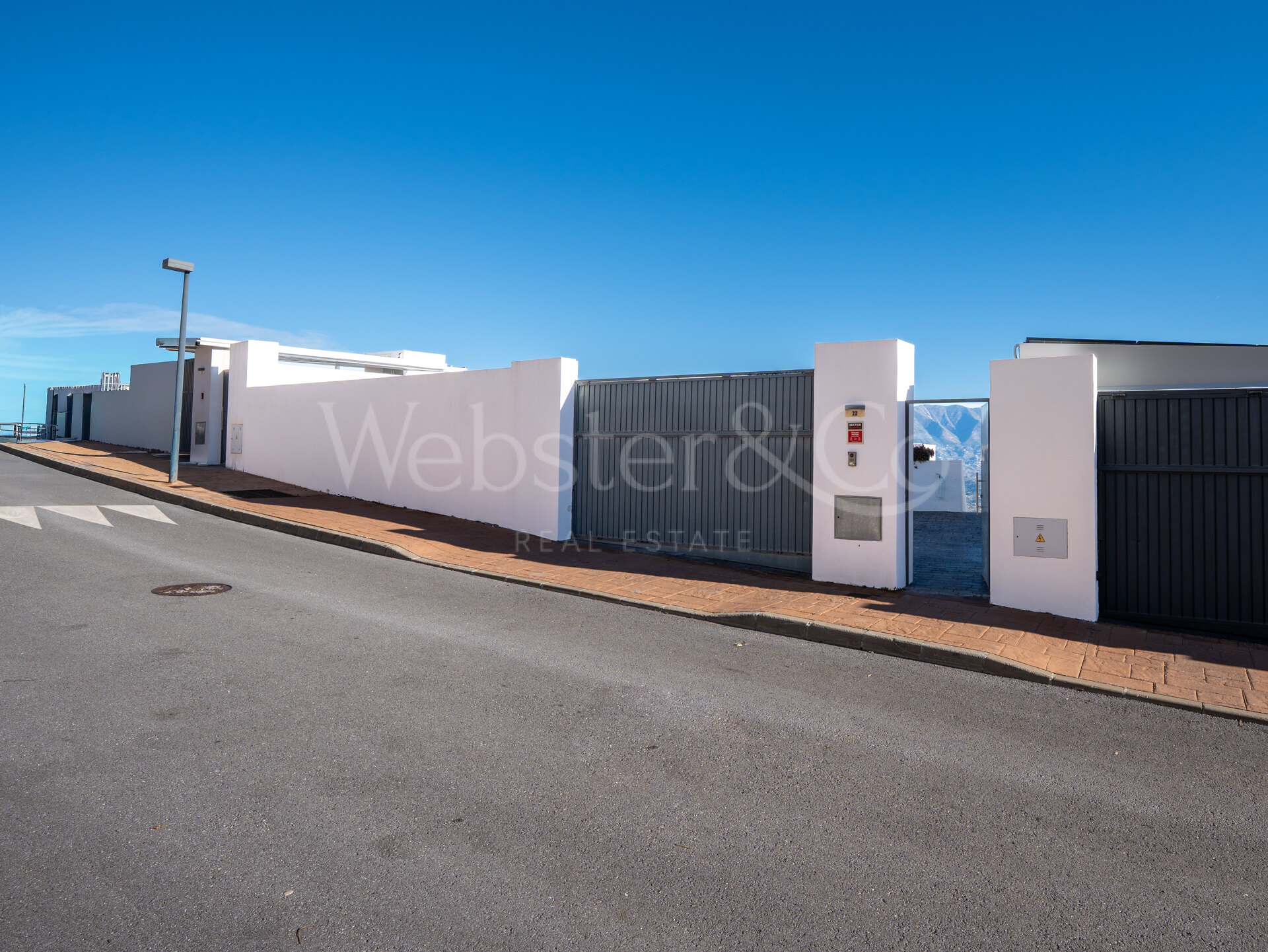 Casa Altavista - Exquisite Townhouse in Marbella