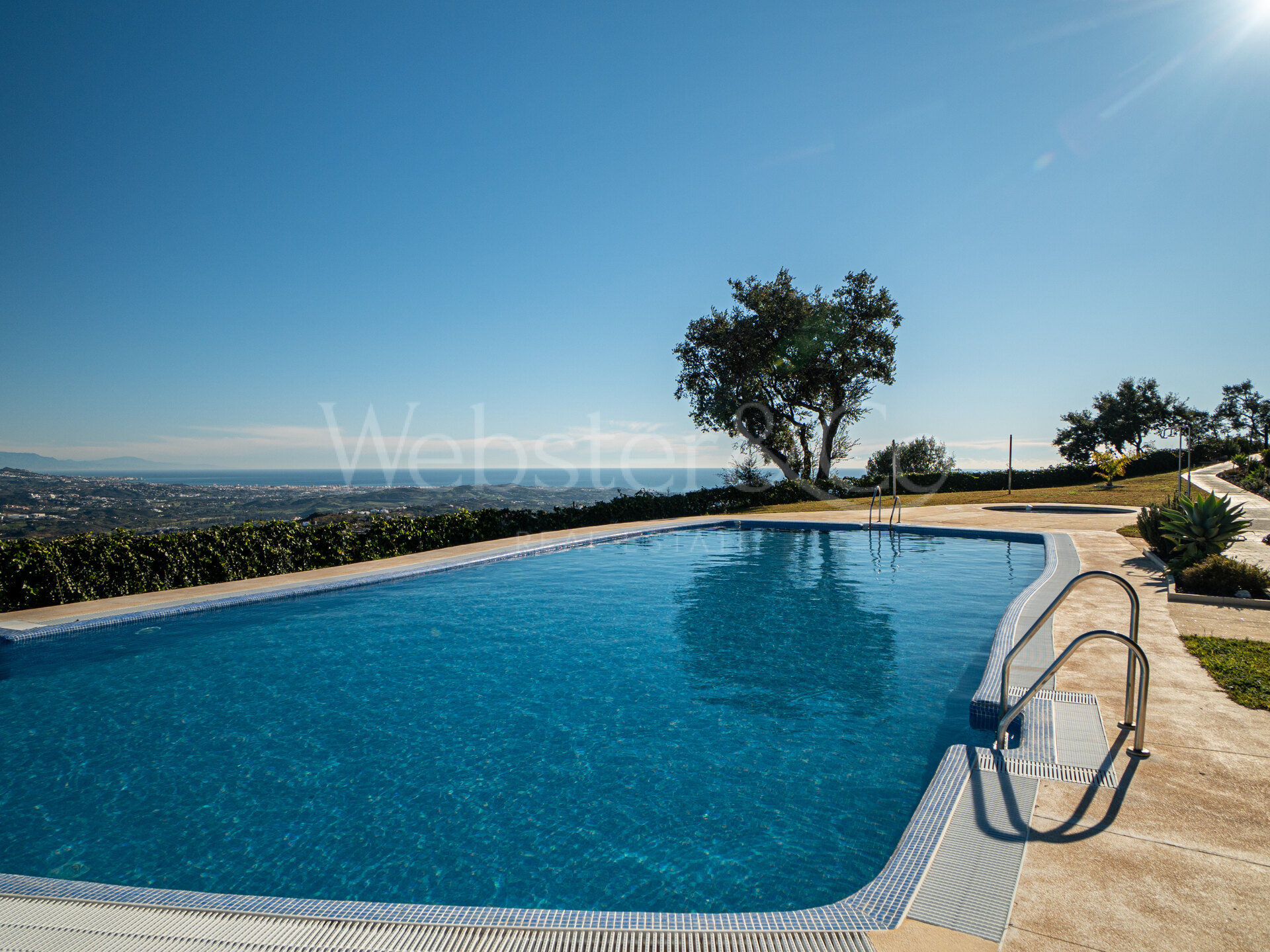 Casa Altavista - Exquisite Townhouse in Marbella