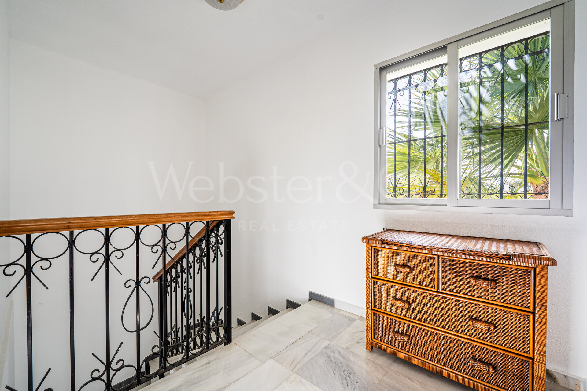 Villa Lucia - Light Filled Home, Nueva Andalucía