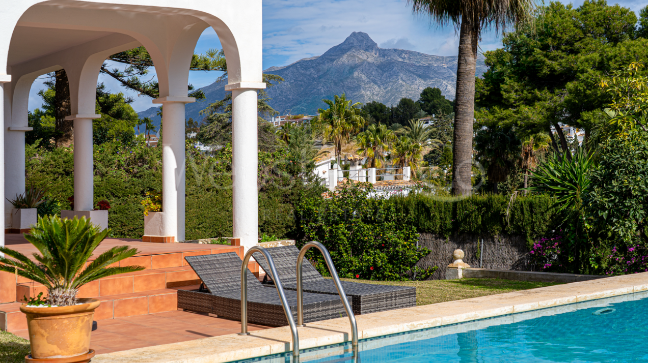 Villa Lucia - Light Filled Home, Nueva Andalucía