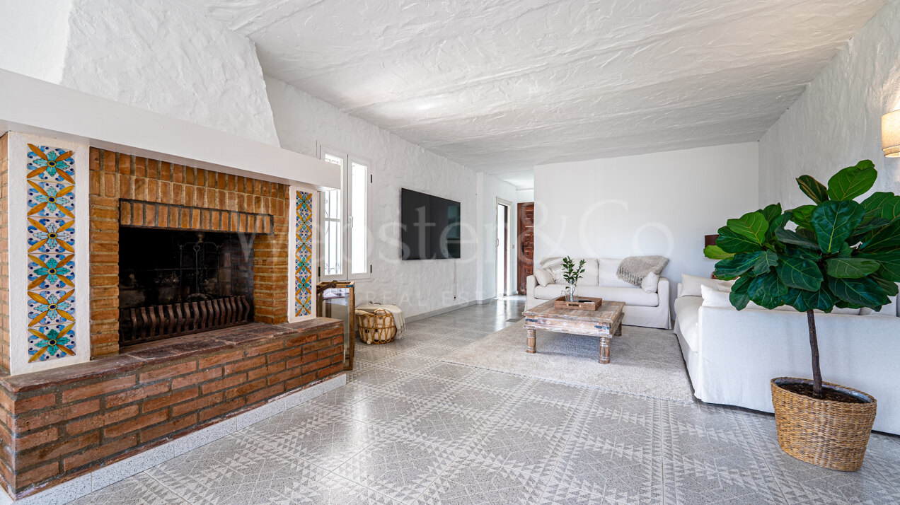 Villa Lucia - Light Filled Home, Nueva Andalucía