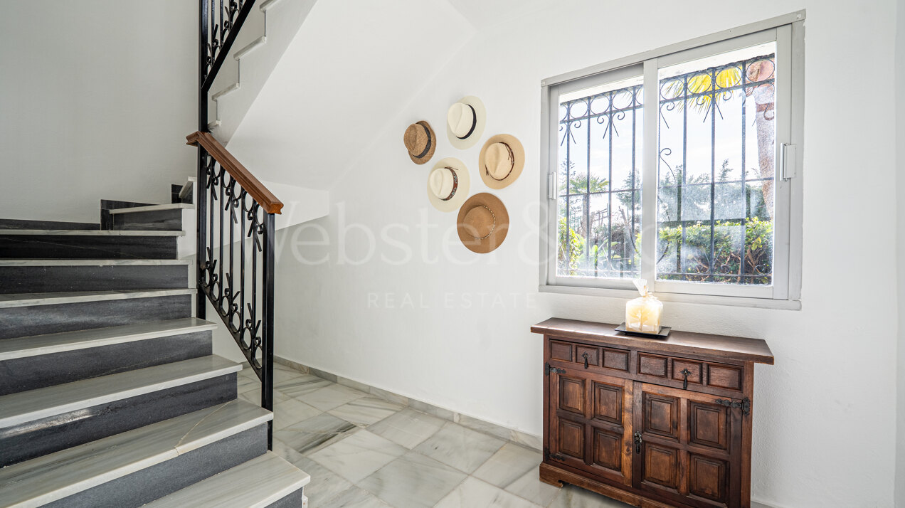 Villa Lucia - Light Filled Home, Nueva Andalucía