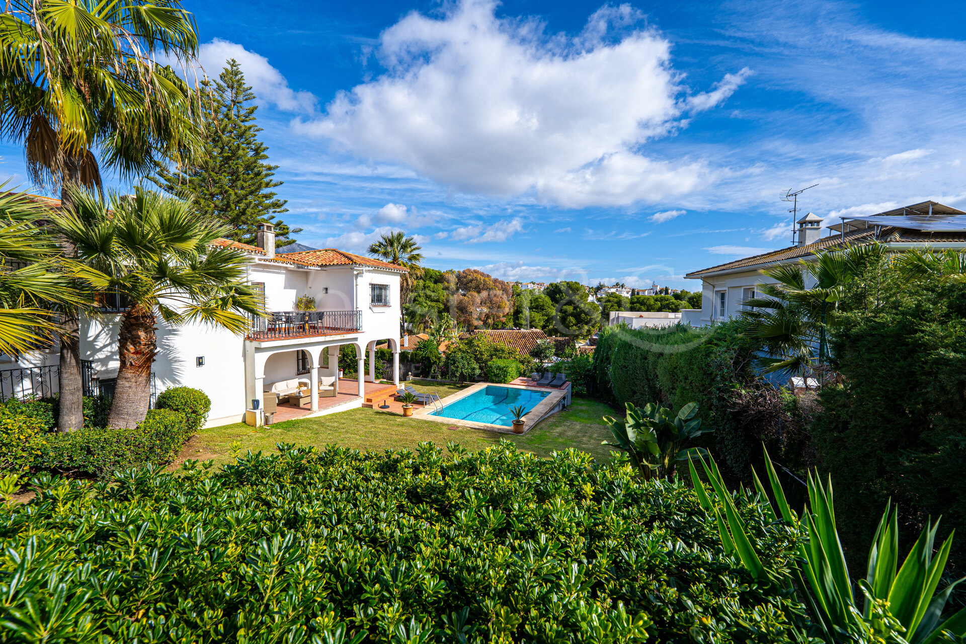 Villa Lucia - Light Filled Home, Nueva Andalucía
