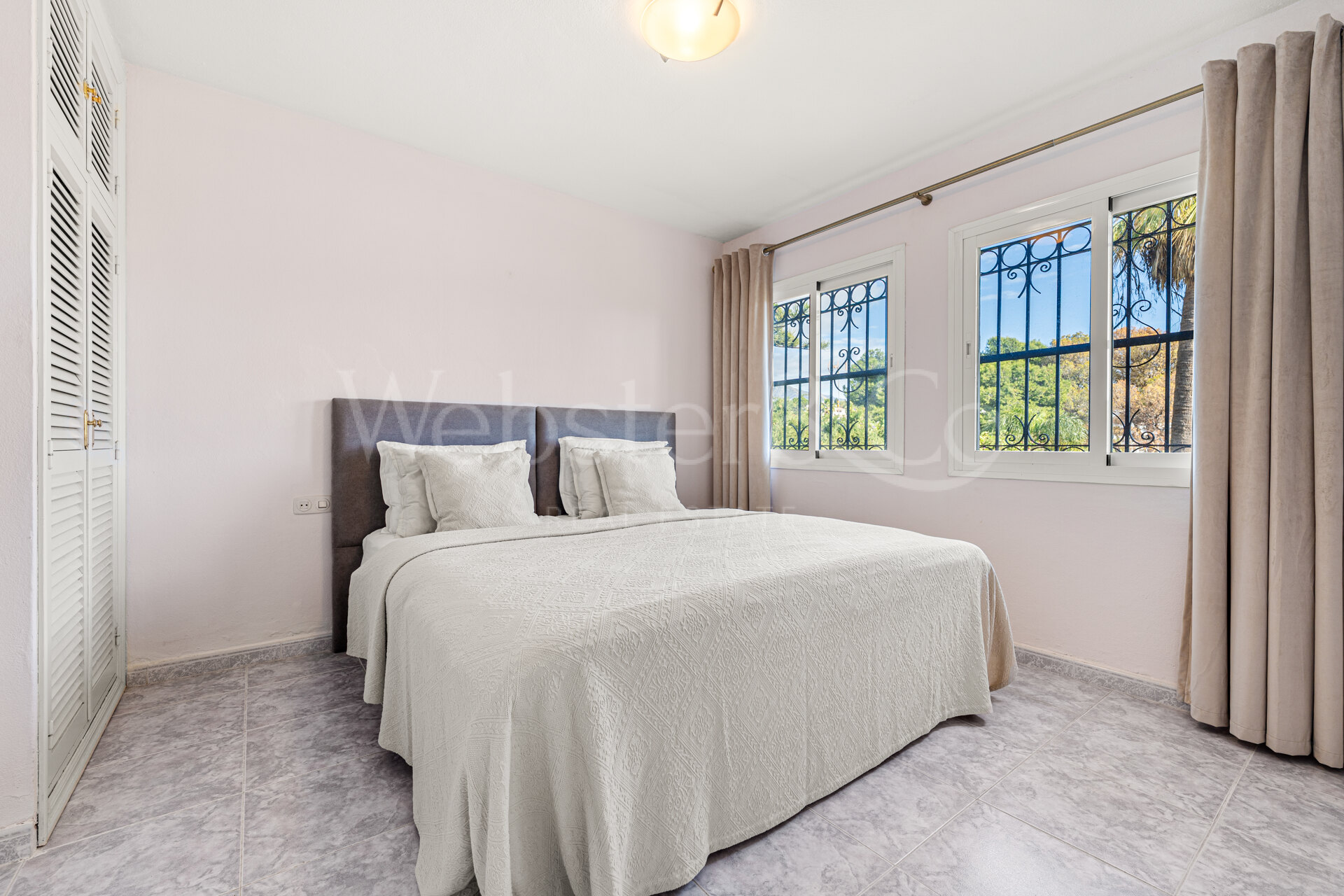 Villa Lucia - Light Filled Home, Nueva Andalucía