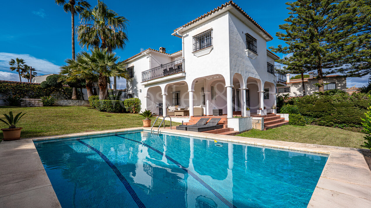 Villa Lucia - Light Filled Home, Nueva Andalucía