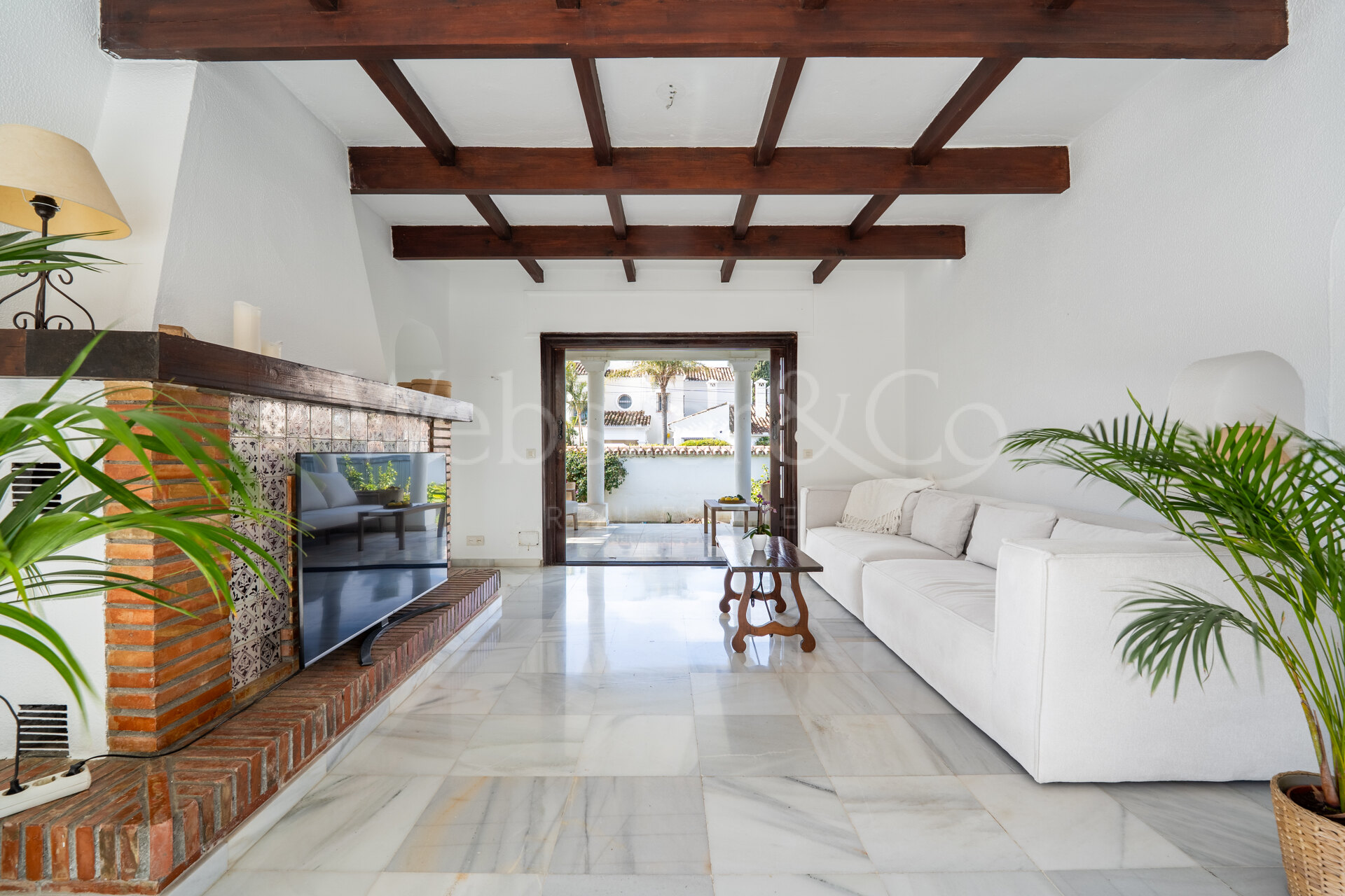 Villa Lucia - Light Filled Home, Nueva Andalucía