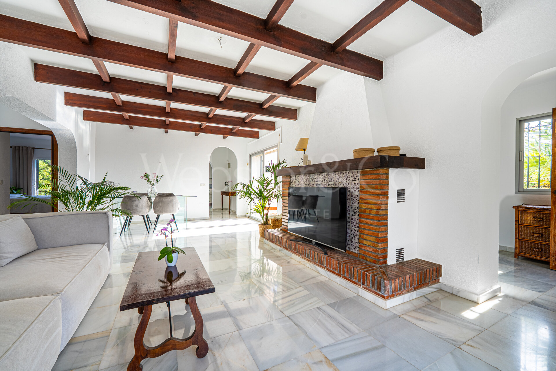 Villa Lucia - Light Filled Home, Nueva Andalucía