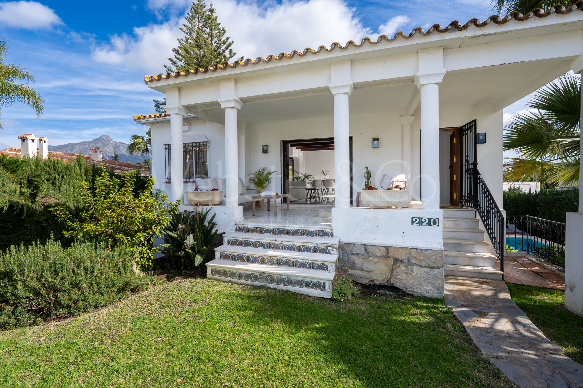 Villa Lucia - Light Filled Home, Nueva Andalucía
