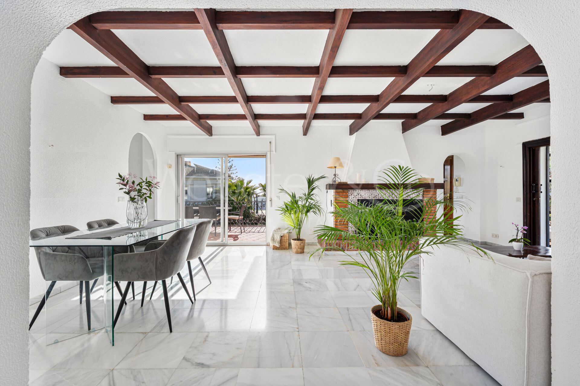Villa Lucia - Light Filled Home, Nueva Andalucía