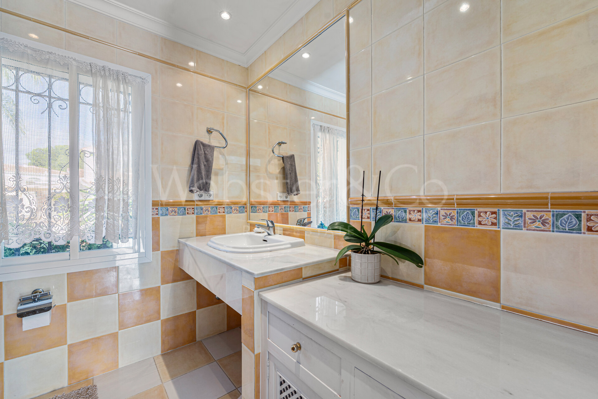 Villa Lucia - Light Filled Home, Nueva Andalucía